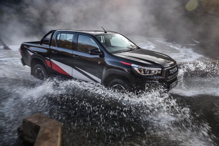  Toyota Hilux GR Sport Double Cab 2019 года  (ZA) (фото 24 из 43)